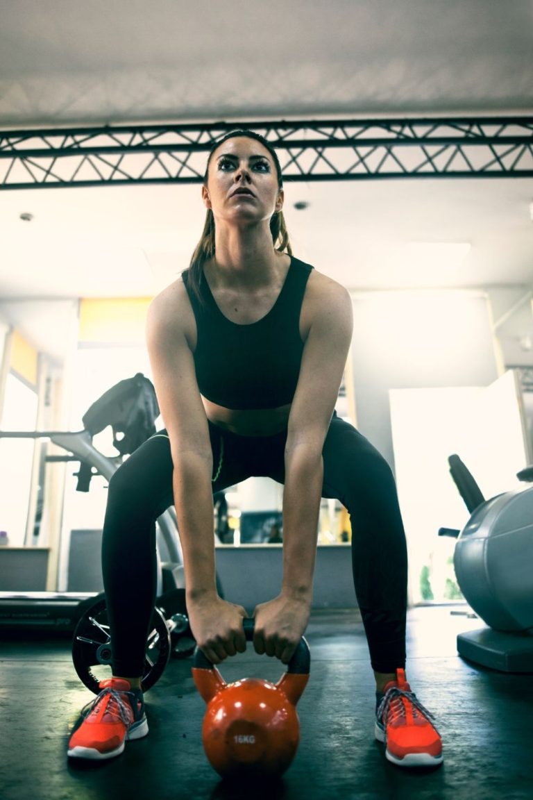 7 Reasons Why Women Should Be Lifting Weights