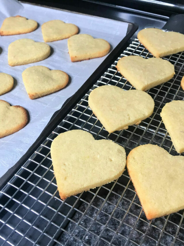 Keto Valentine’s Day Heart Cookies