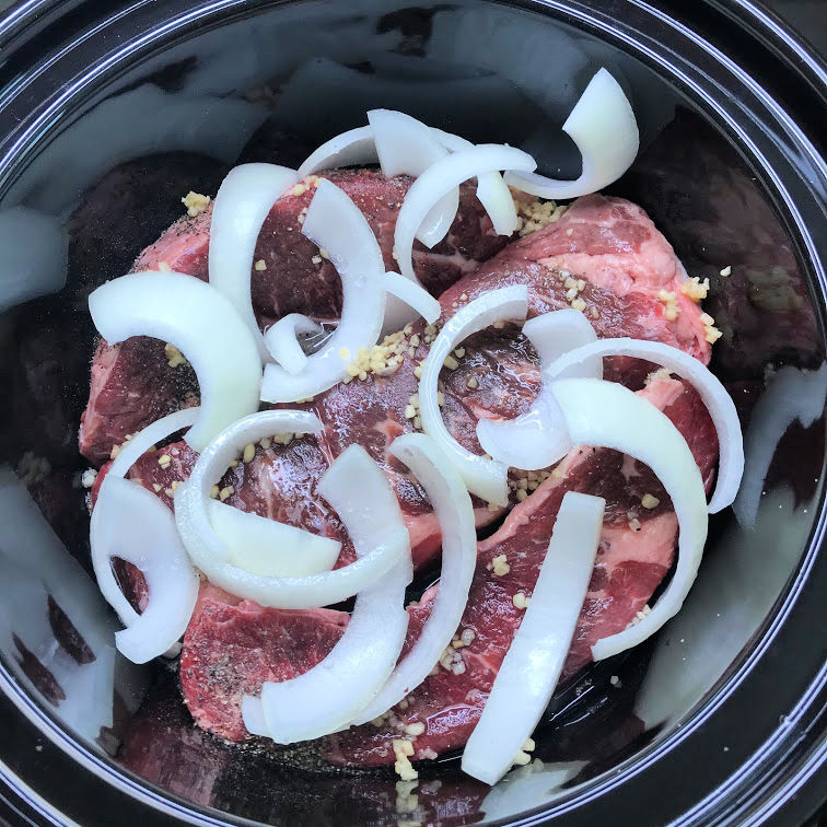 Boneless Beef Short Ribs Slow Cooker Onions And Spices